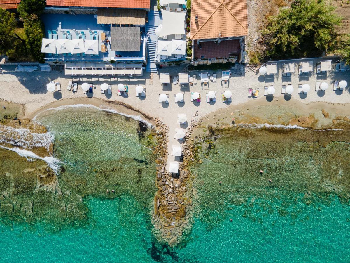 White Suites Resort Afytos Bagian luar foto