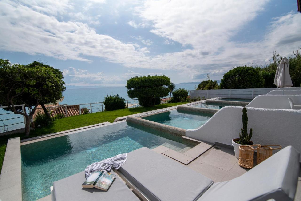 White Suites Resort Afytos Bagian luar foto
